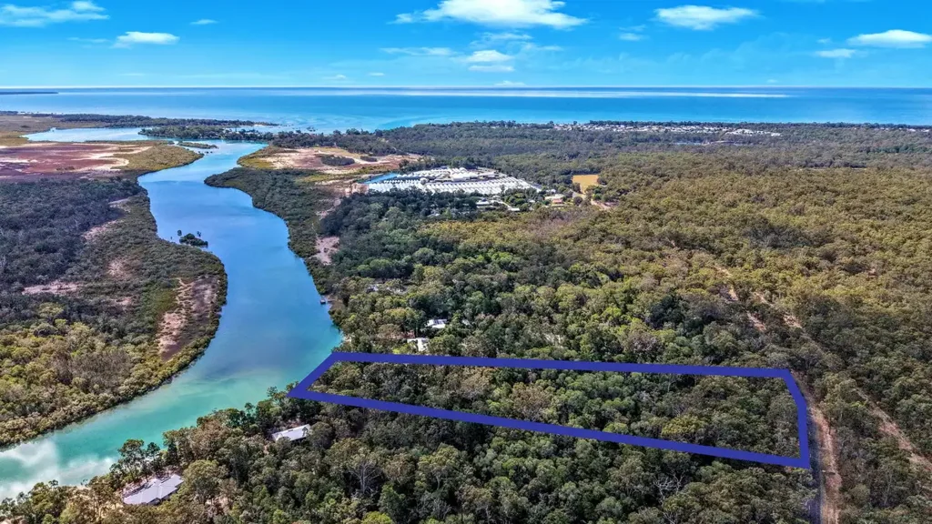 Toogoom 3 Bedroom A Rare Saltwater Creekfront Lifestyle On 4.55 Acres @ Toogoom, Hervey Bay