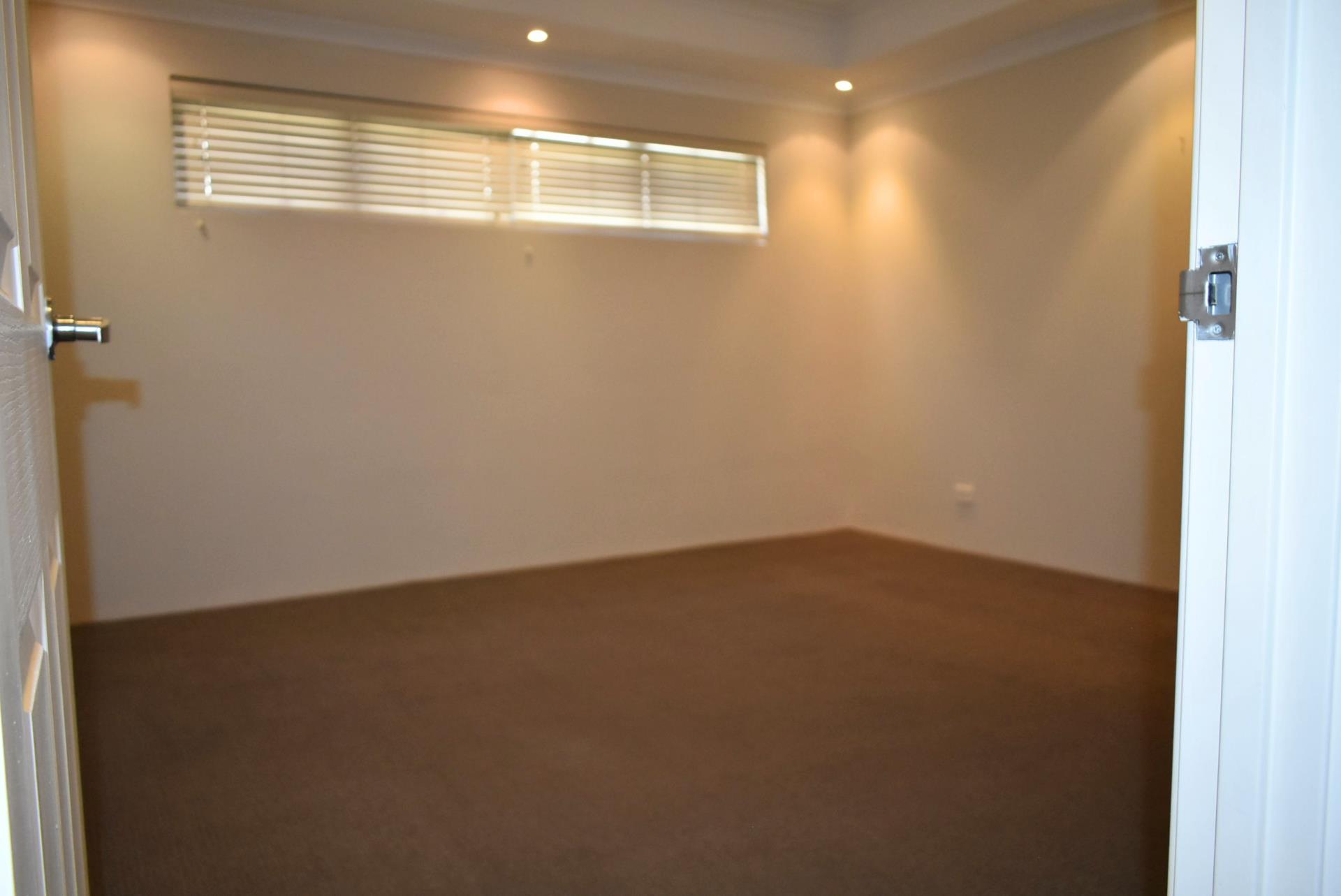 206A HOLBECK ST, DOUBLEVIEW WA 6018, 0 Bedrooms, 0 Bathrooms, House