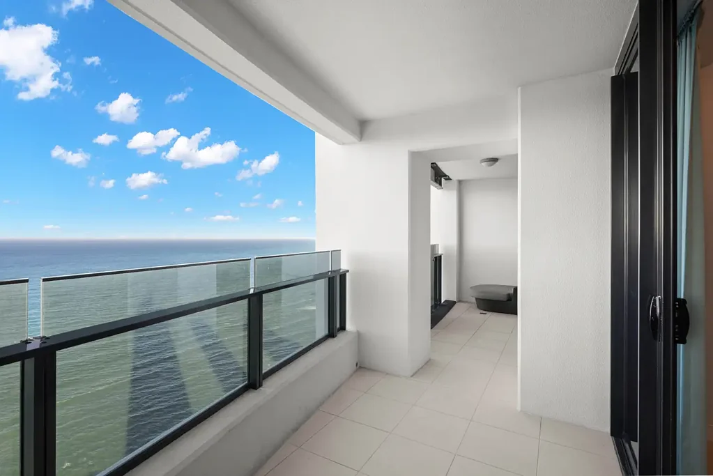 Surfers Paradise 2غرفة نوم Owner is Motivated! - The Ultimate Beachfront Lifestyle at Soul Surfers Paradise
