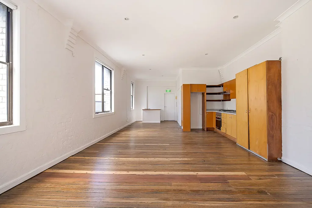 Modern warehouse apartment / connected city-fringe setting