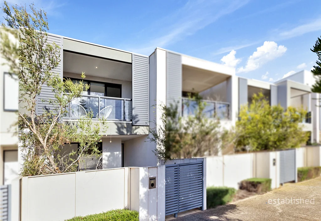 12 Quay Boulevard, Werribee South, VIC 3030