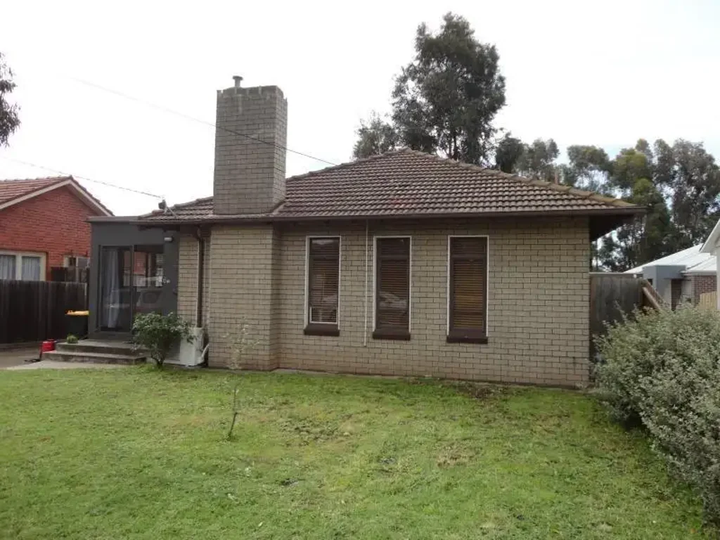 10 Charlesworth Street, Laverton, VIC 3028
