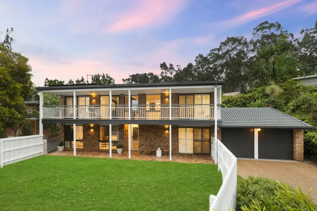 Indooroopilly 4chambre Elevated Private Sanctuary with Seamless Indoor-outdoor Living