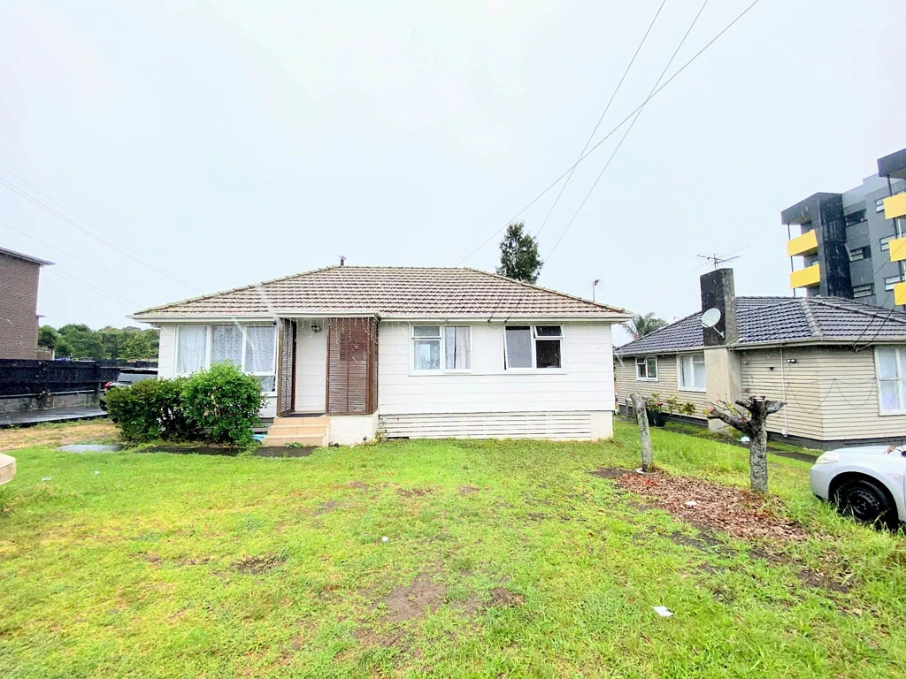 Spacious Family Home in the Heart of Sylvia Park