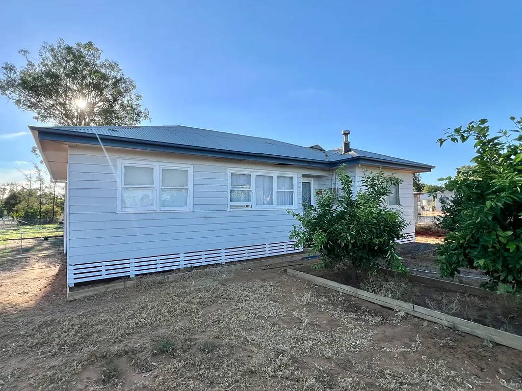 Pooncarie 3房  Charming Country Cottage