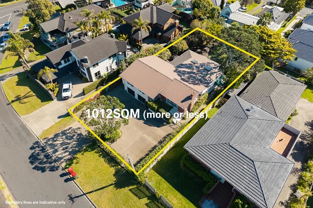6 Folkestone Street, Murrays Bay, North Shore City
