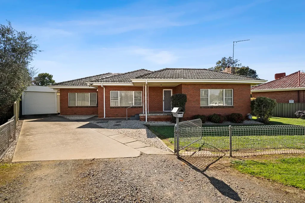 Corowa 3બેડરૂમ A Much-Loved Home in a Brilliant Central Location