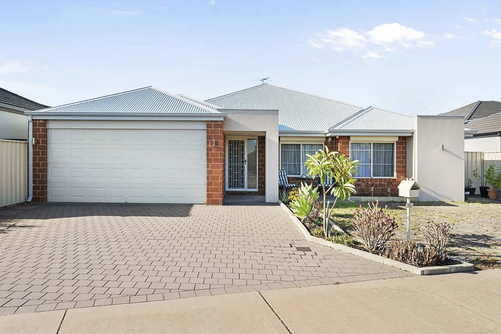 75 Barbarossa Drive, Caversham, WA 6055