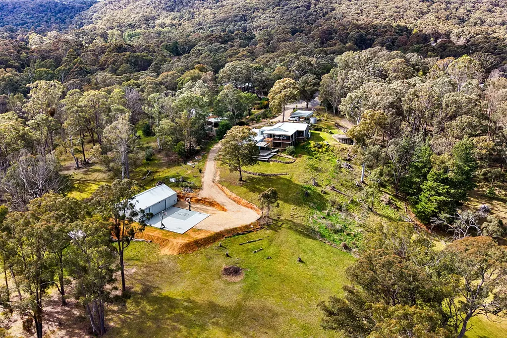 Little Hartley 4房  A CONTEMPORARY ACREAGE SANCTUARY WHERE LIFE SLOWS DOWN