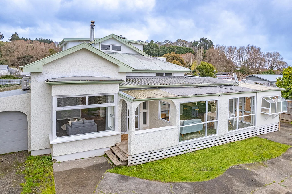 Wanganui East 7房  Three flats, one strong investment