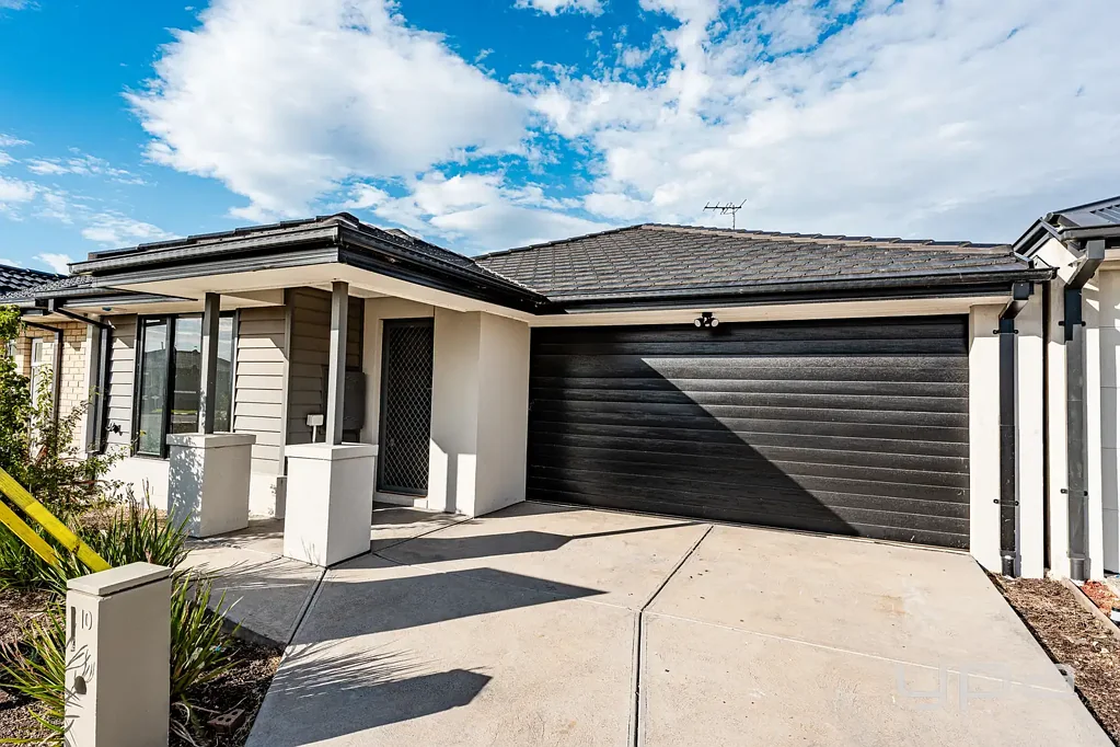 Discover Serenity in Mambourin - Your Dream Home Awaits