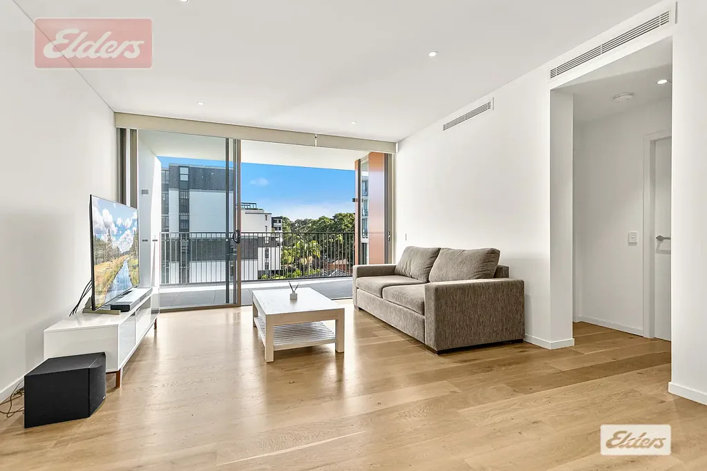 Furnished One Bedroom + Study + Pets Considered