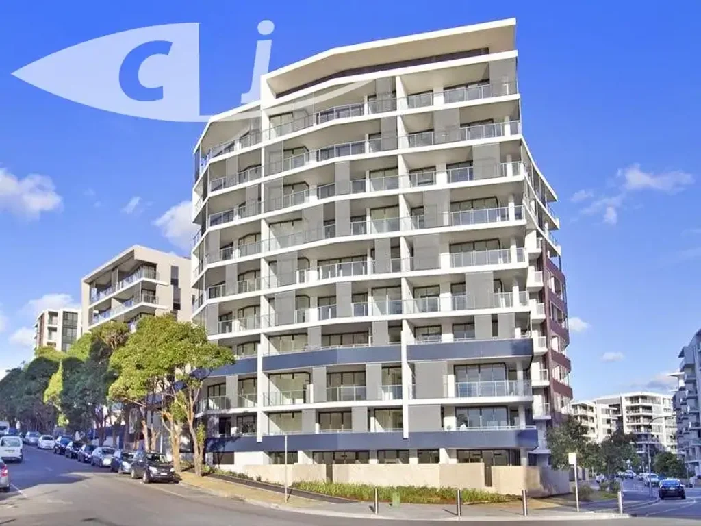 Prominently located on a peninsula site! Comfortable 2 bed apartment!