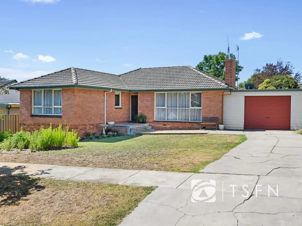 3 Leonard Avenue, Flora Hill, VIC 3550