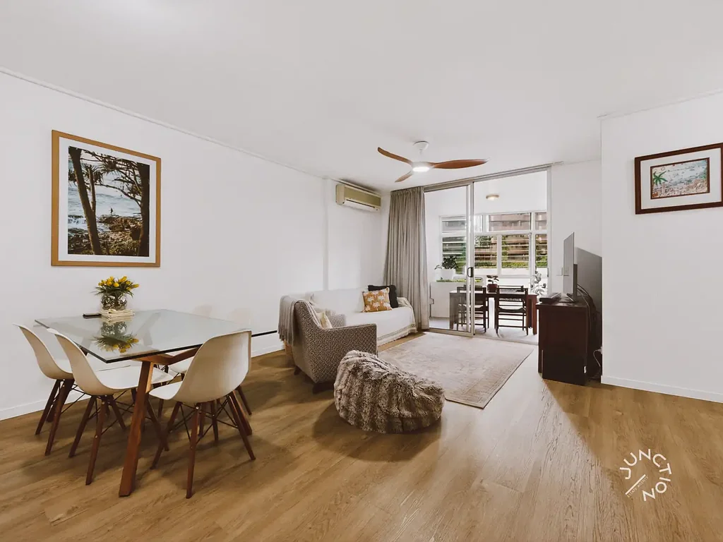 Fortitude Valley 2房 宽敞两居室 77平米内部面积 全宽阳台 实用大厨房 分隔卧室 停车位 度假村设施 中心连通位置 Oversized Inner City Living