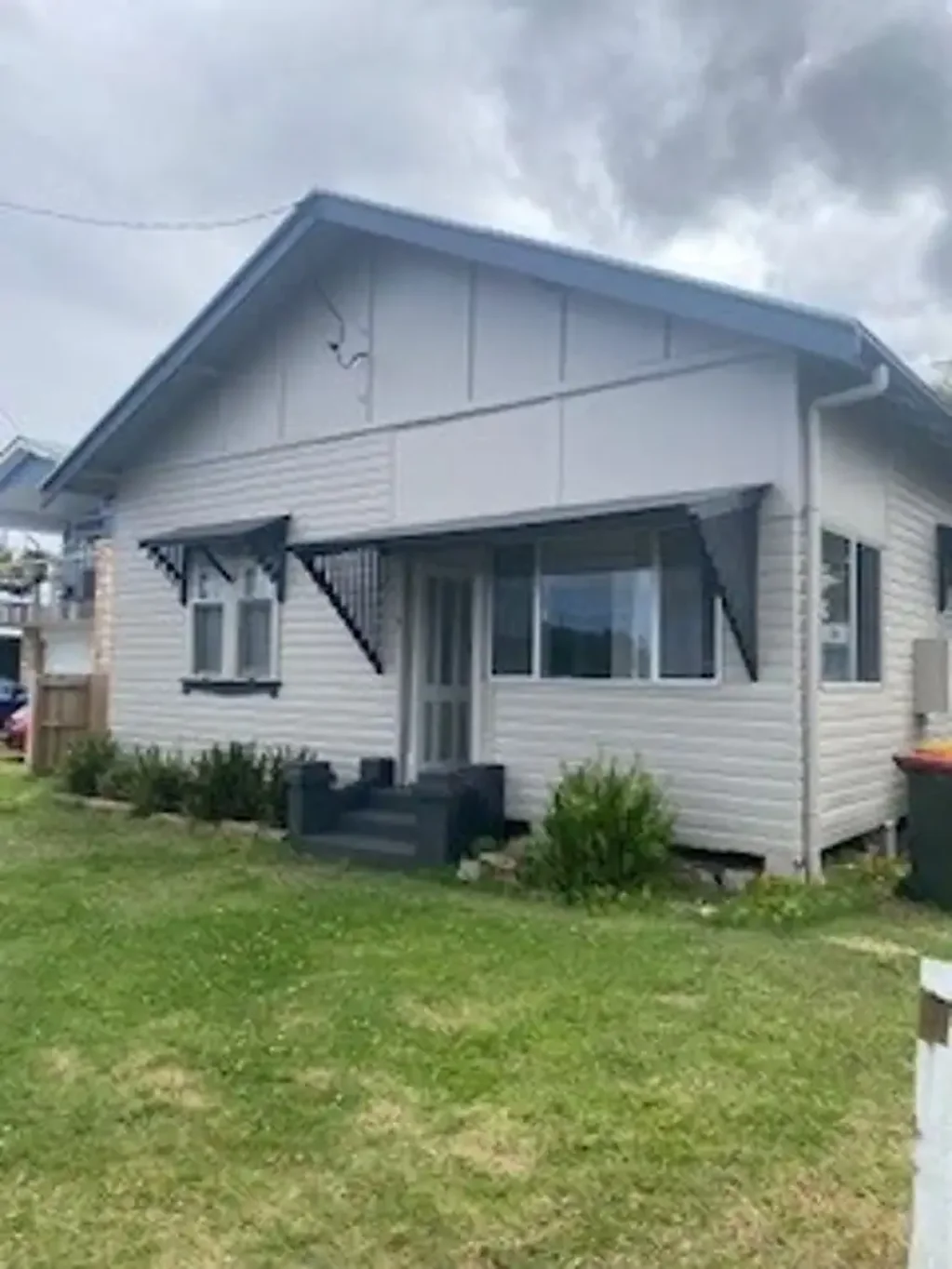 3 Bedroom River Front Home