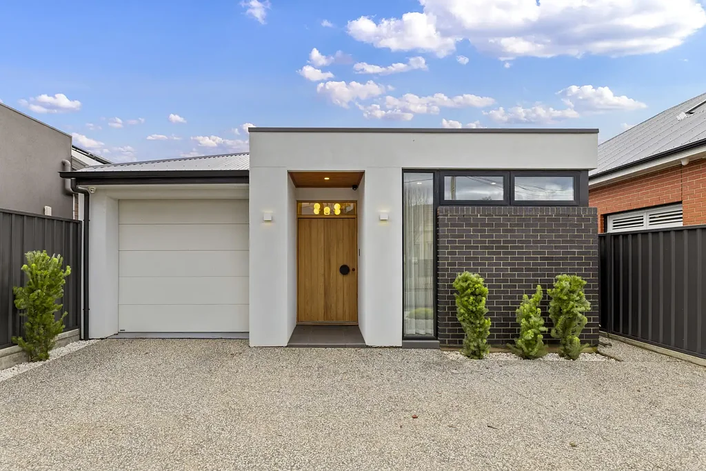 Payneham 4部屋 Modern living, Made to entertain