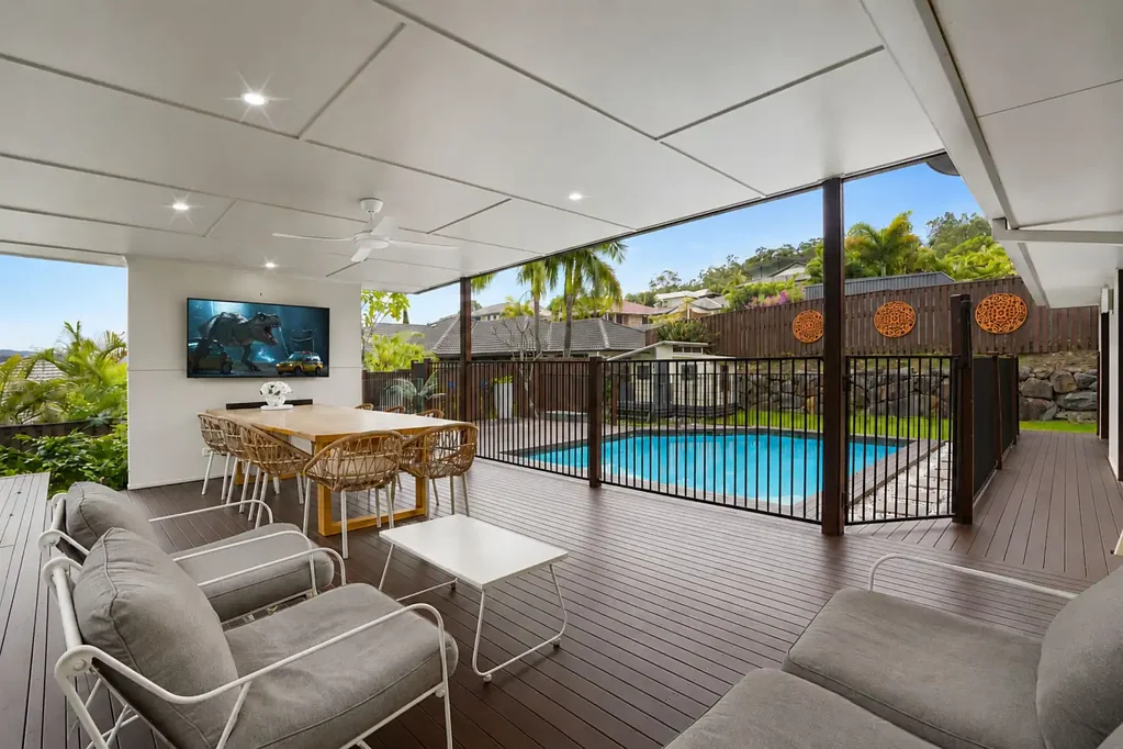 4 bedrooms plus office/5th bedroom & pool!!