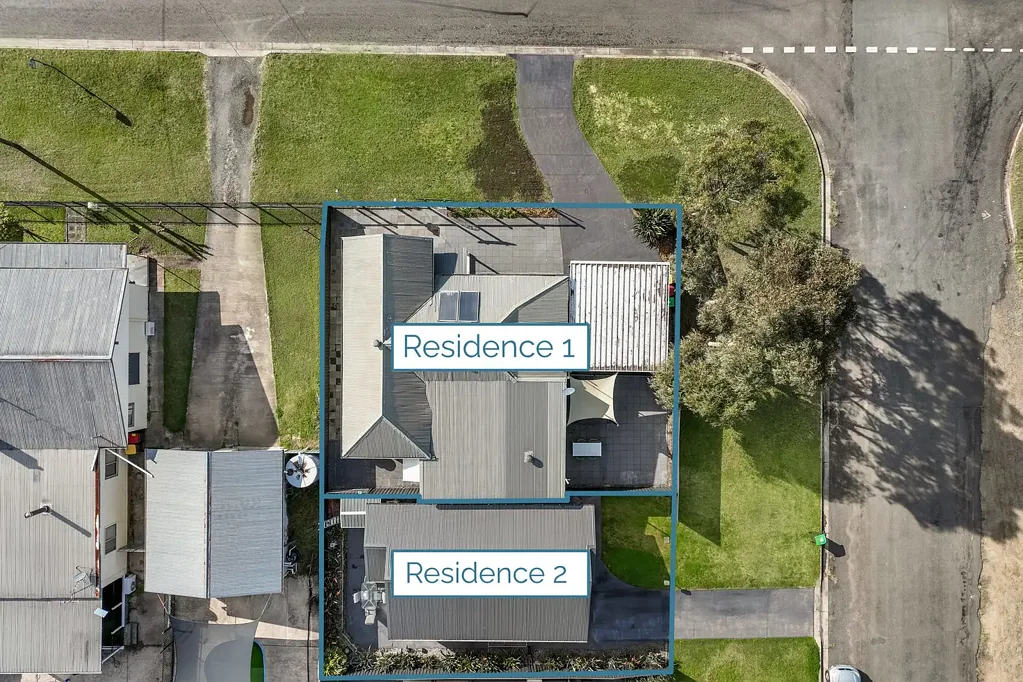 Aberdare 6部屋 Two Homes. One Address. A Rare Opportunity to Flex, Invest or Grow.
