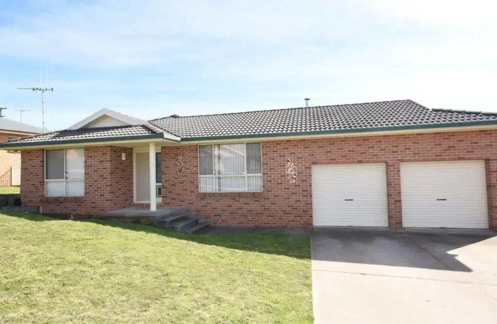 68 Northstoke Way, Orange, NSW 2800