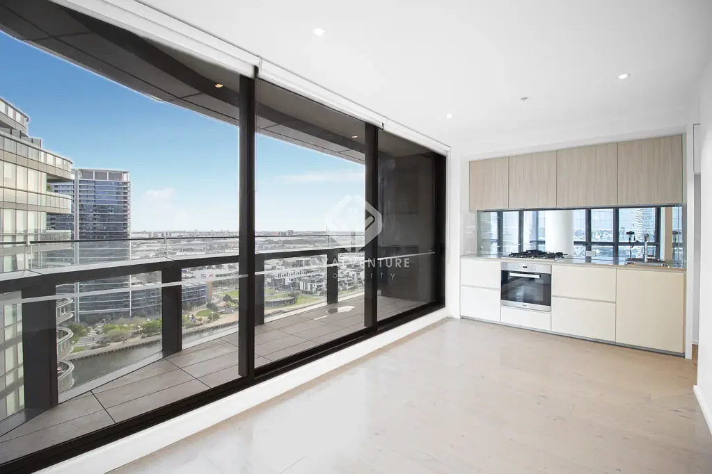 Waterfront 1 Bedroom Apt in Docklands!!!