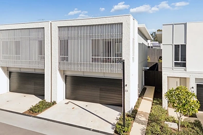 North Lakes 4ਬੈੱਡਰੂਮ Contemporary Townhouse Living with Resort-Style Amenities!