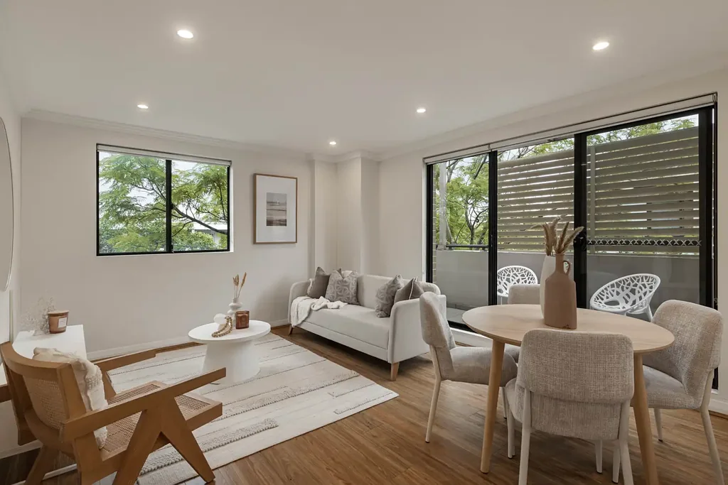 Homebush West 2房  Stylish Split-Level Apartment in the Heart of Homebush West