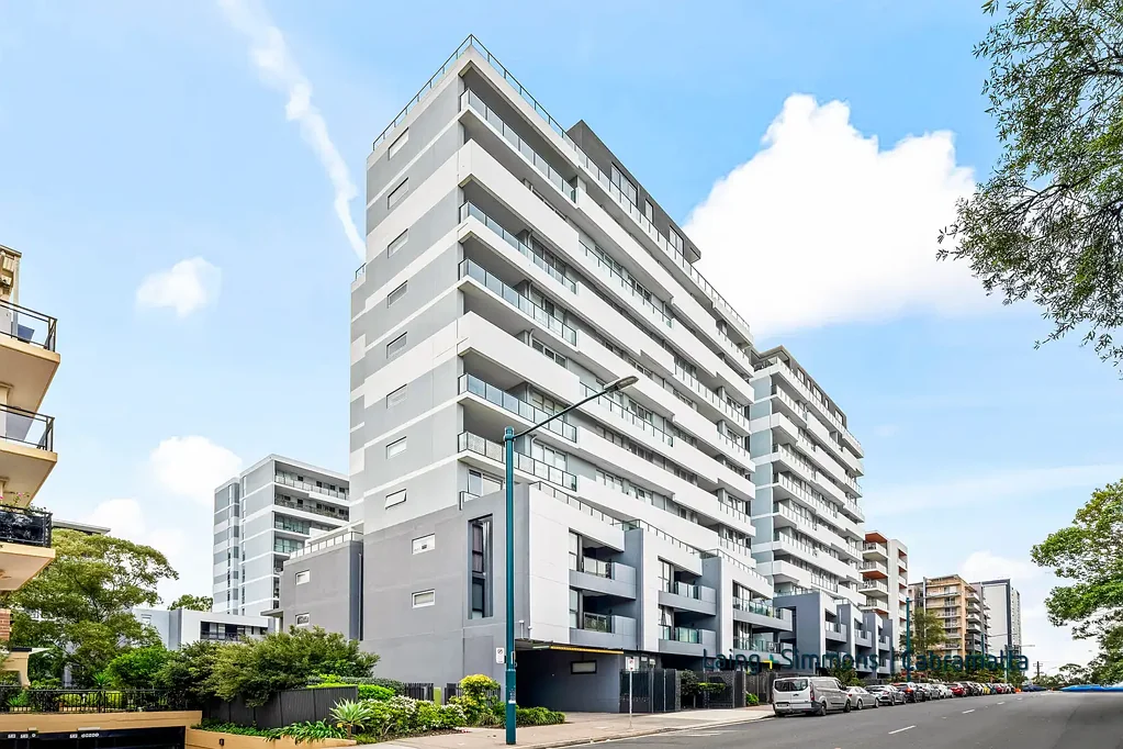 Liverpool 2Phòng ngủ STUNNING GROUND FLOOR APARTMENT WITH EXCLUSIVE COURTYARD