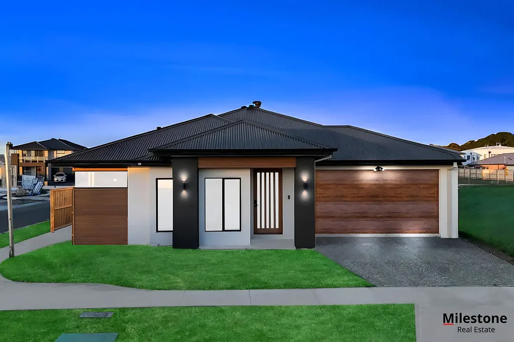 Clyde North 4房  Unmatched Luxury & Meticulously Designed Brand-New Masterpiece Next to Schools, Shops, Parks & Wetlands!