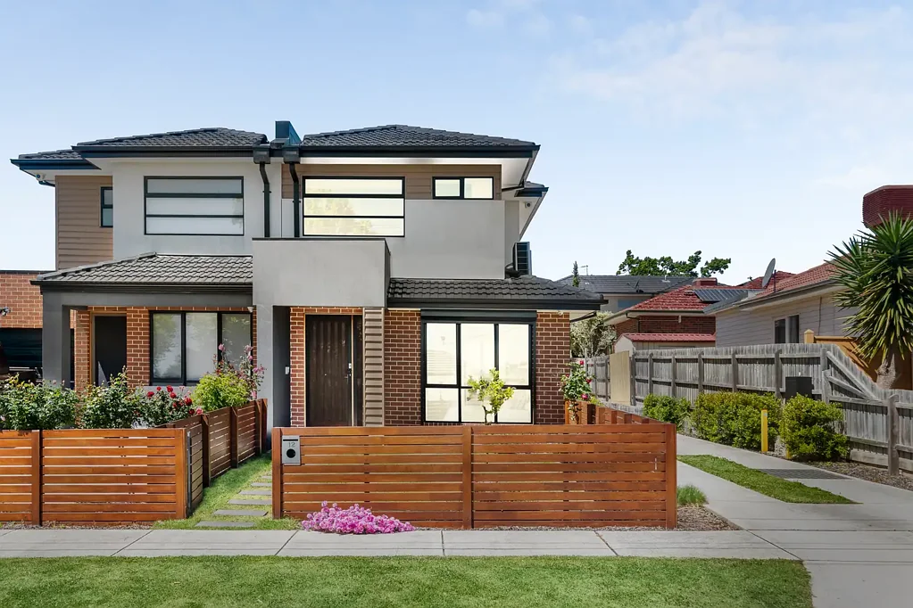 Oakleigh East 4कमरा Contemporary Ease in a Prime Oakleigh East Pocket