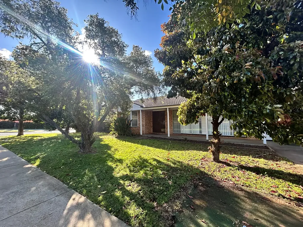 LOVELY FAMILY HOME