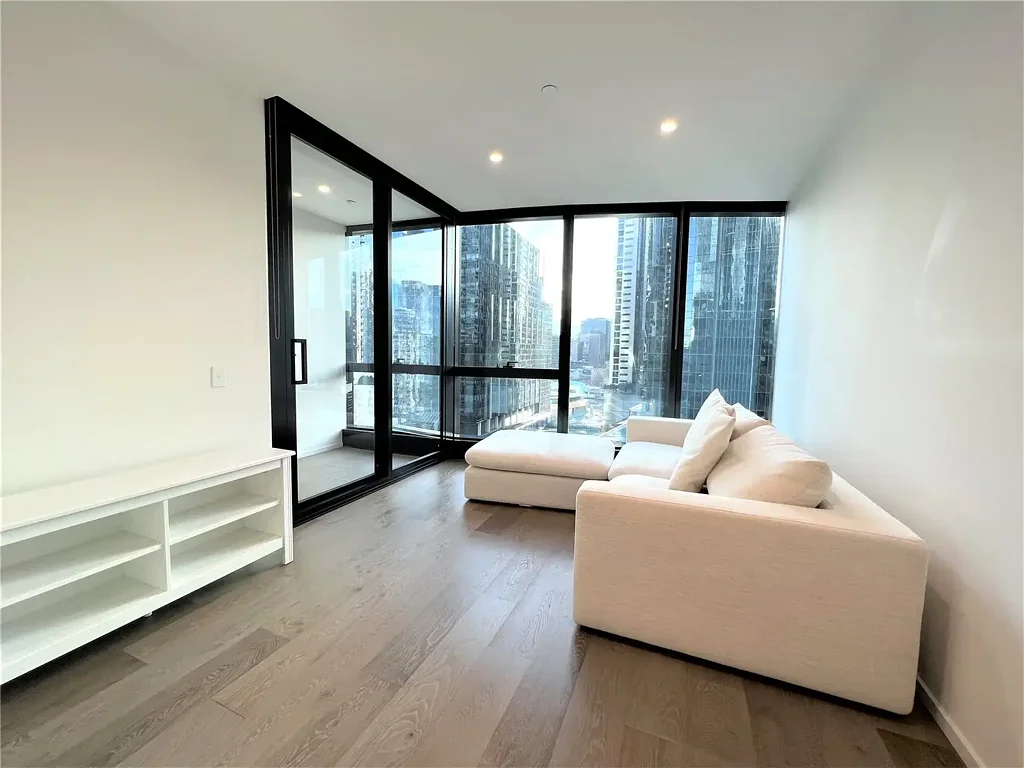 FURNISHED Stunning One Bedroom Apartment Awaits!