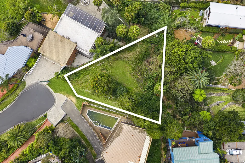 Collaroy Rare 948m2 coastal landholding with sweeping ocean views