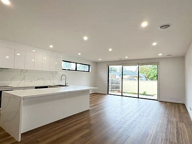 ਰਸੋਈ - 82A Devonshire Road, Sunshine, VIC 3020