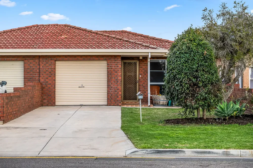 32 Cresdee Road, Campbelltown, SA 5074