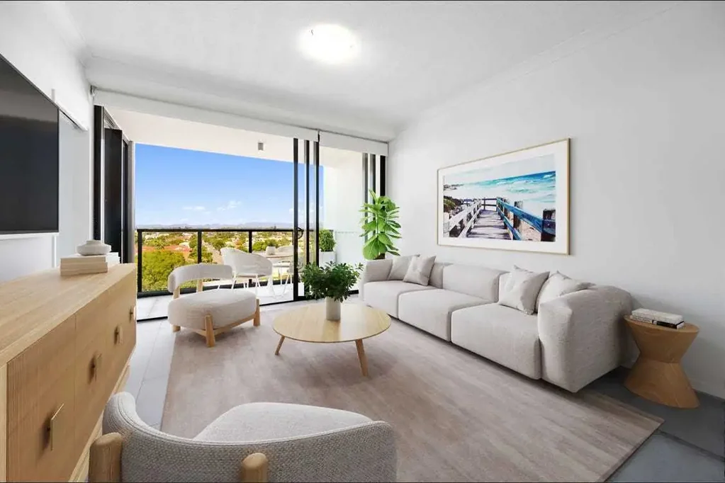 Fresh & Bright 2 Bedroom Apartment with Hinterland & Coastal views!
