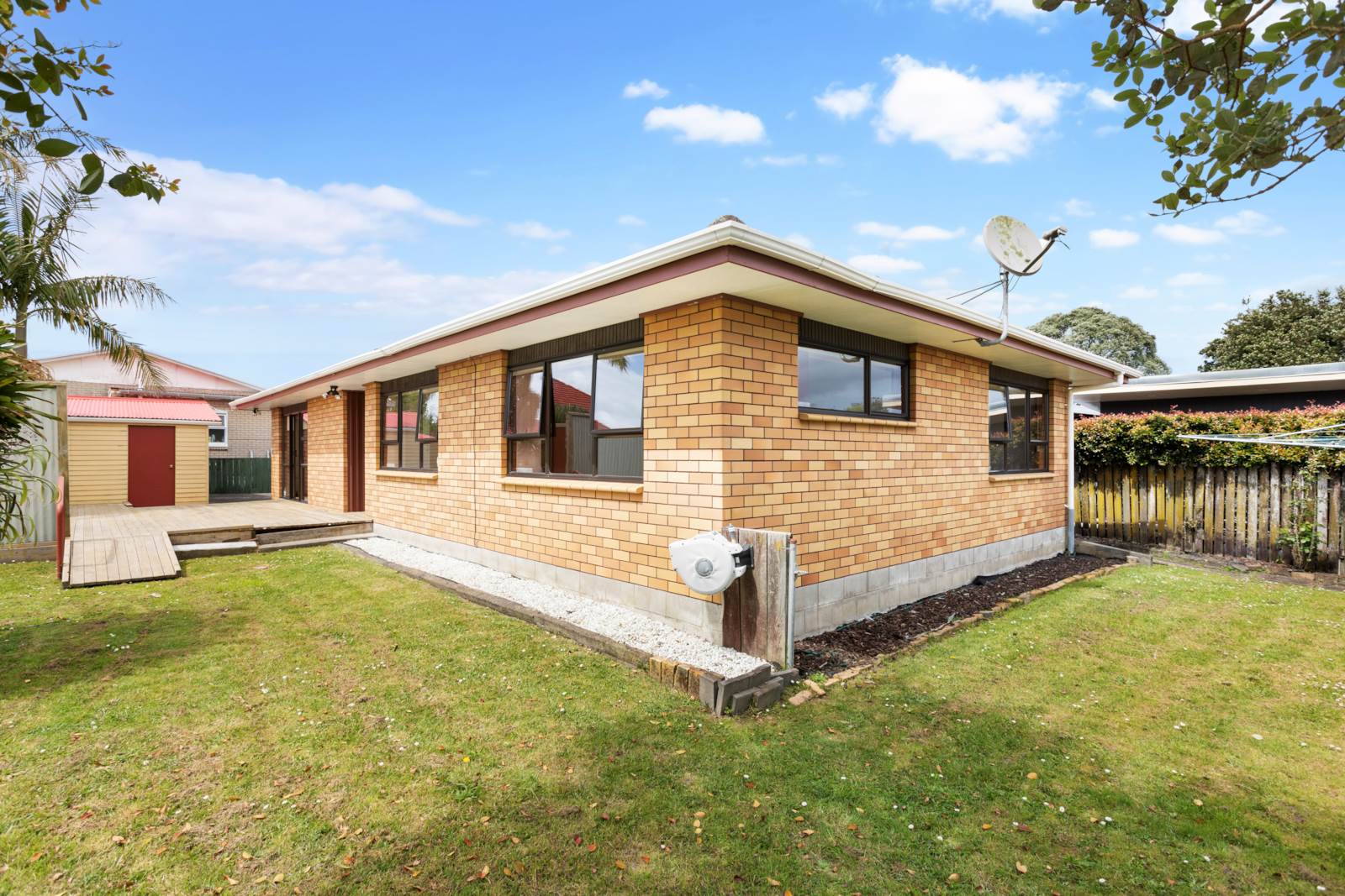 52 Brandon Road, Glen Eden, Auckland - Waitakere, 3 Bedrooms, 0 Bathrooms, House