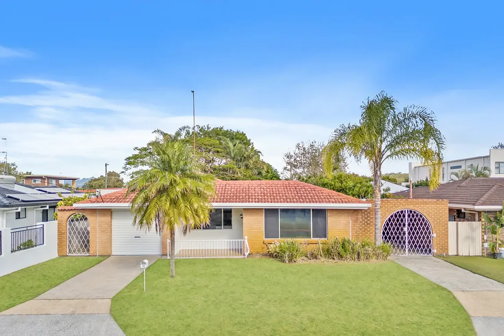 16 Mokera Avenue, Palm Beach, QLD 4221