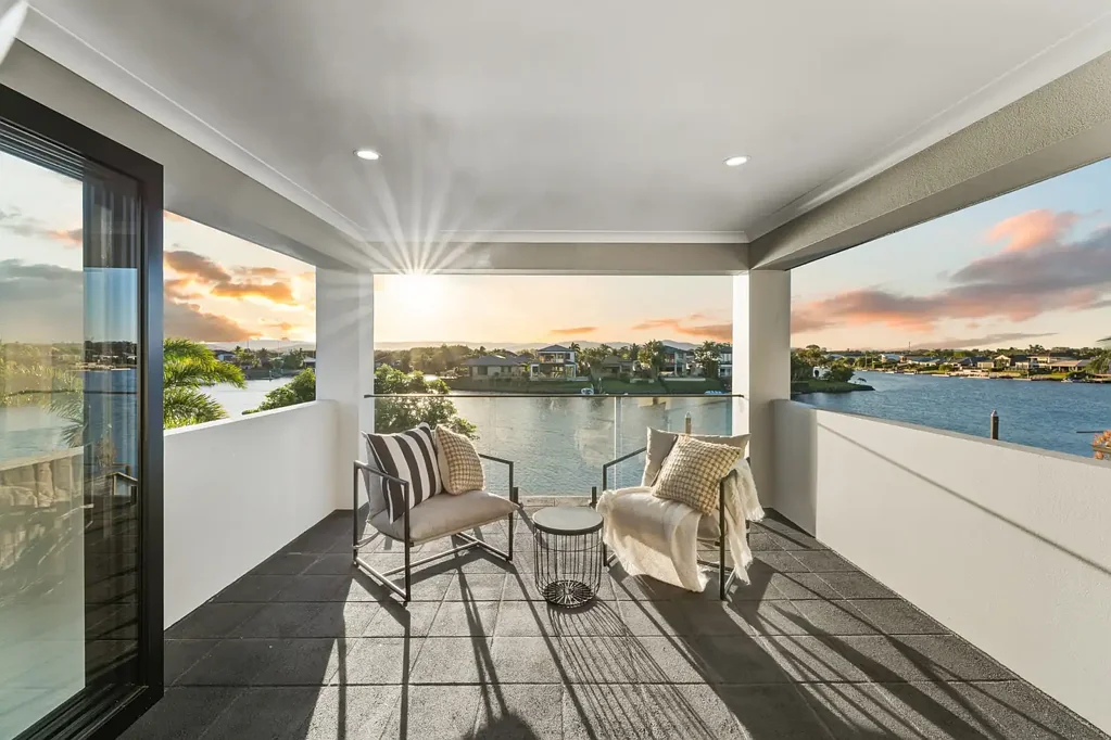 16 Saltair Grove, Helensvale, QLD 4212