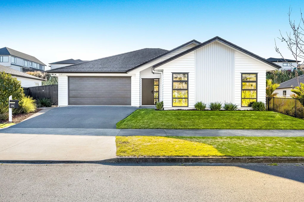 Milldale 4房  Owners Have Bought. This Must be Sold.