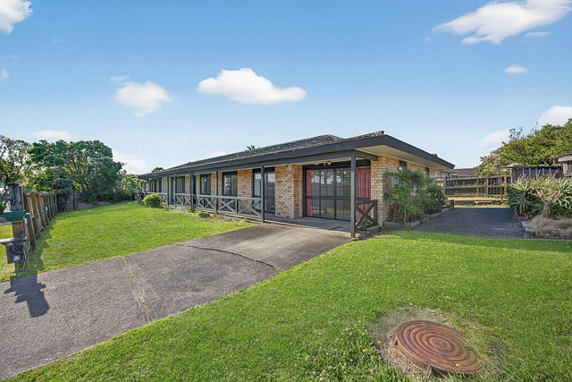 1 Skilling Place, Farm Cove, Manukau City
