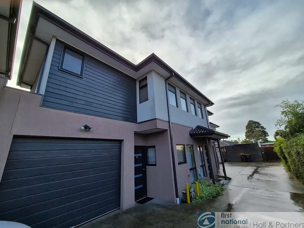 2 Bedroom Townhouse!