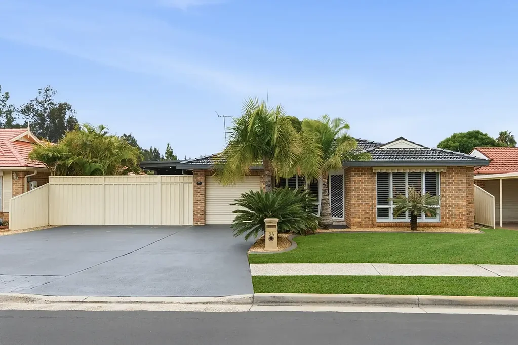 Claremont Meadows 4部屋 Spacious Family Living with Resort-Style Outdoor Entertaining