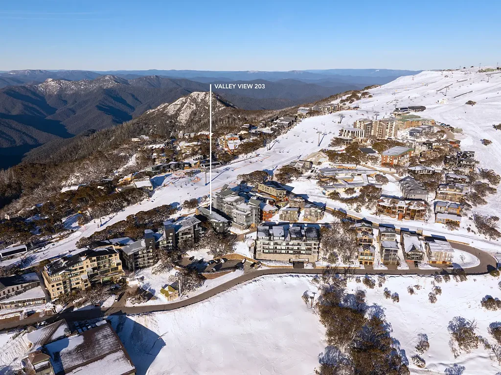 Mount Buller 2房  Fully Refurbished Building in Superior Ski-In Ski-Out Position