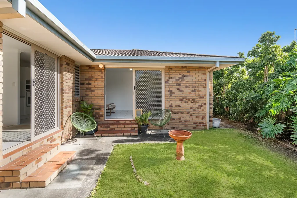 Burleigh Waters 3房  The perfect downsize, Investment or First Home - Free Standing House