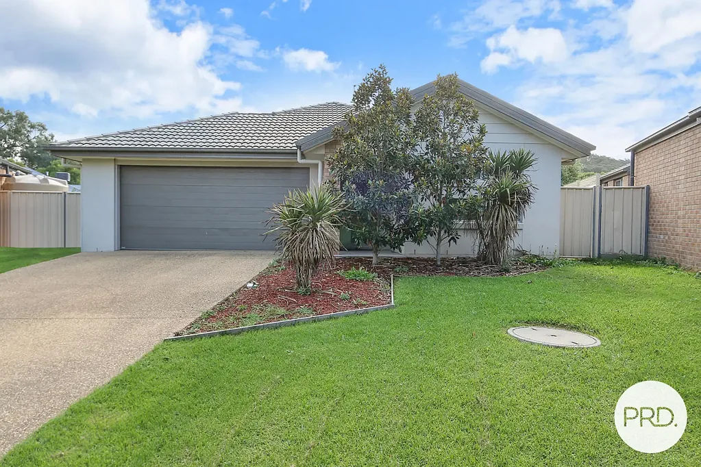 23 Kendall Drive, Hamilton Valley, NSW 2641