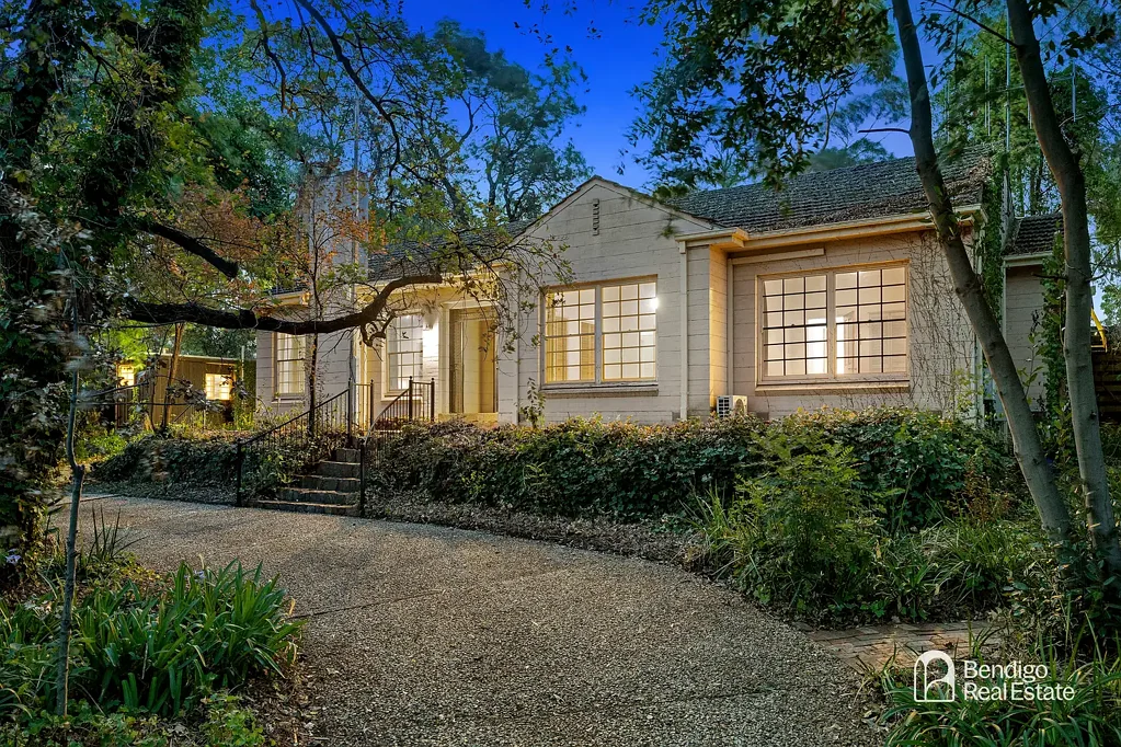 25 Doak Street, East Bendigo, VIC 3550