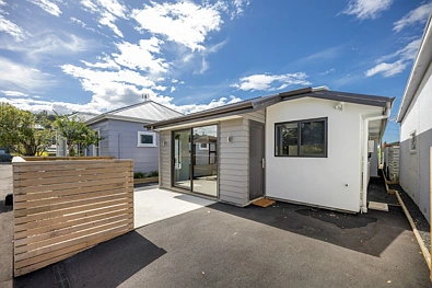 Caversham 2Zimmer Contemporary townhouse living, effortless appeal