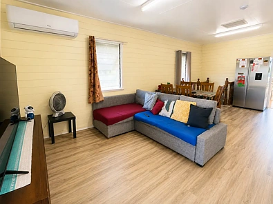 3 Cemetery Road, Queenton, QLD 4820, 4 slaapkamers, 2 badkamers, House