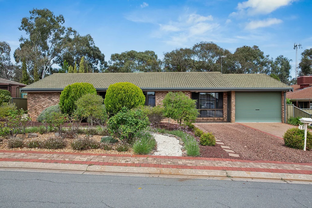19 Wanbi Court, Craigmore, SA 5114